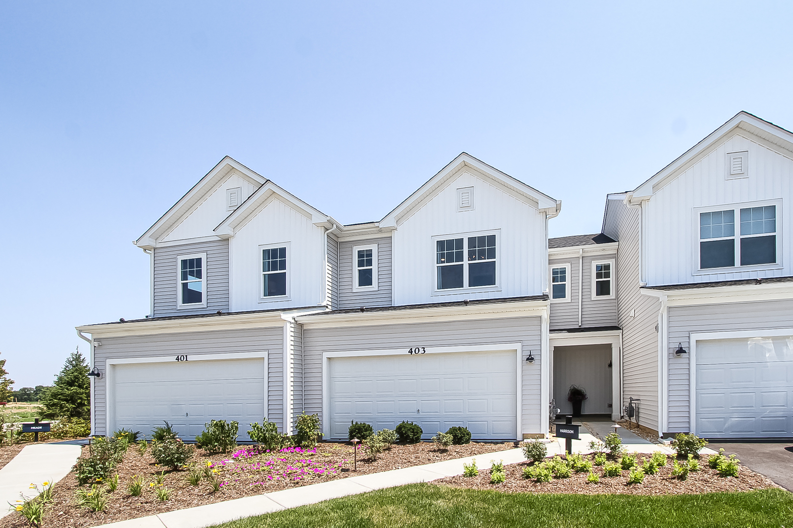 519 Comstock Road South Elgin, IL 60177 - Photo 1 of 28 Gallery Image 1