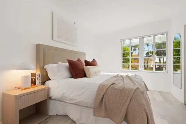 $5,200 | 530 Ocean Drive, Unit 103A/104A, Miami Beach, FL 33139