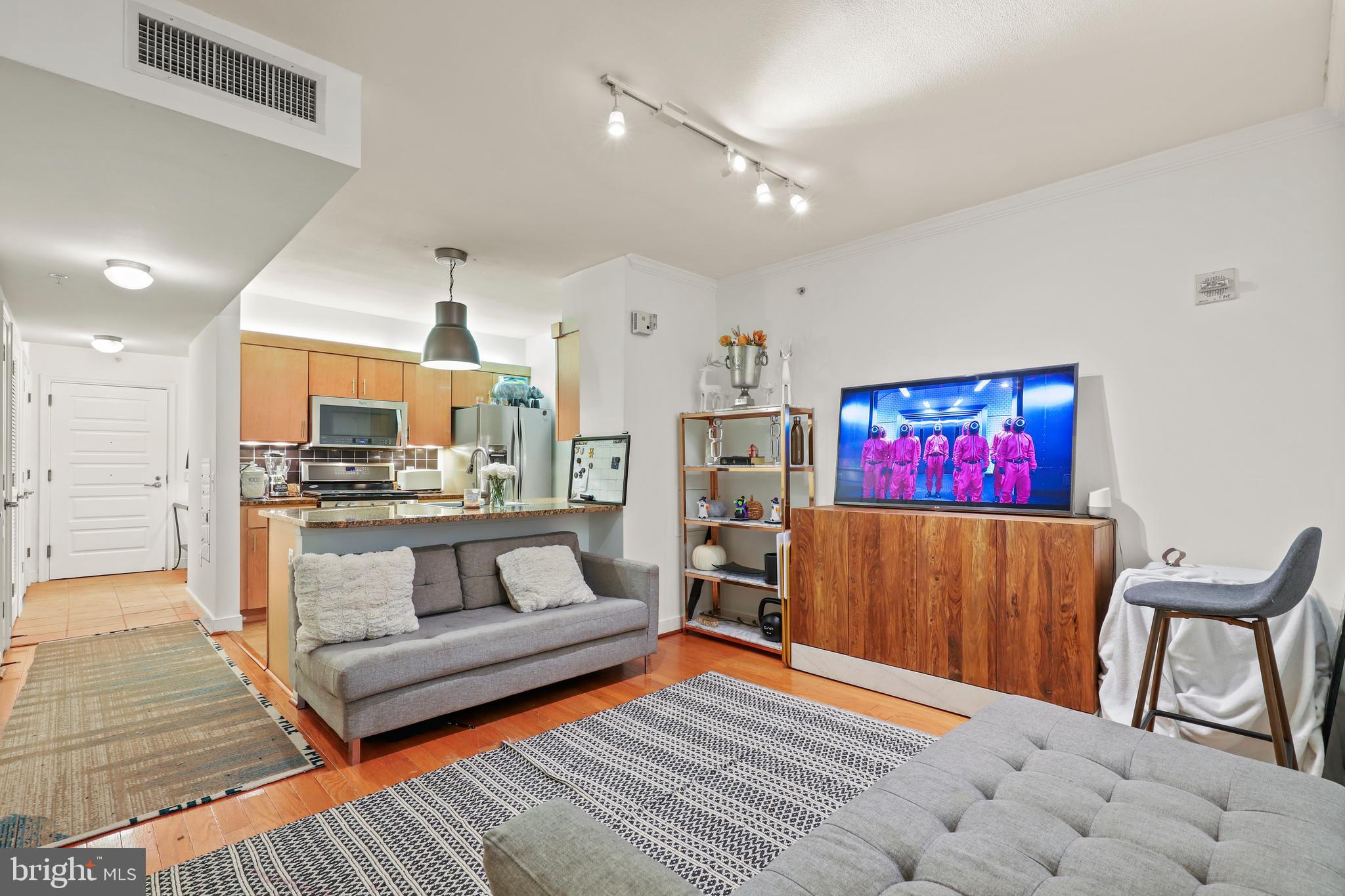 616 E Street Northwest, Unit 1007 Washington, DC 20004 - Photo 25 of 99