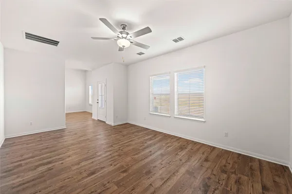 $2,025 | 116 Desert Hare Drive, Jarrell, TX 76537