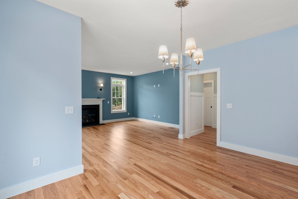 300 Fisher Road Holden, MA 01520 - Photo 5 of 36 Gallery Image 5