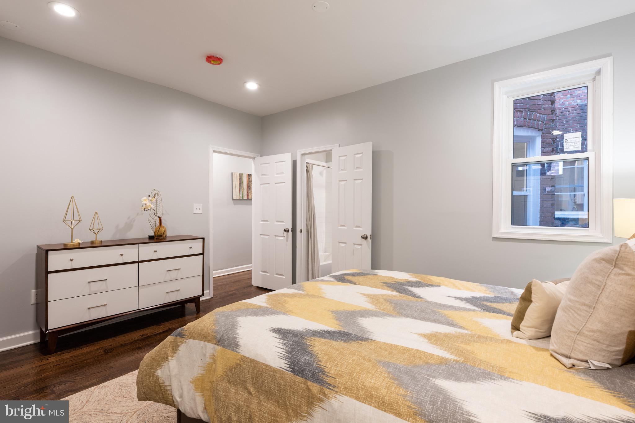 317 R Street Northwest, Unit 1 Washington, DC 20001 - Photo 11 of 14 Bedroom (Master)