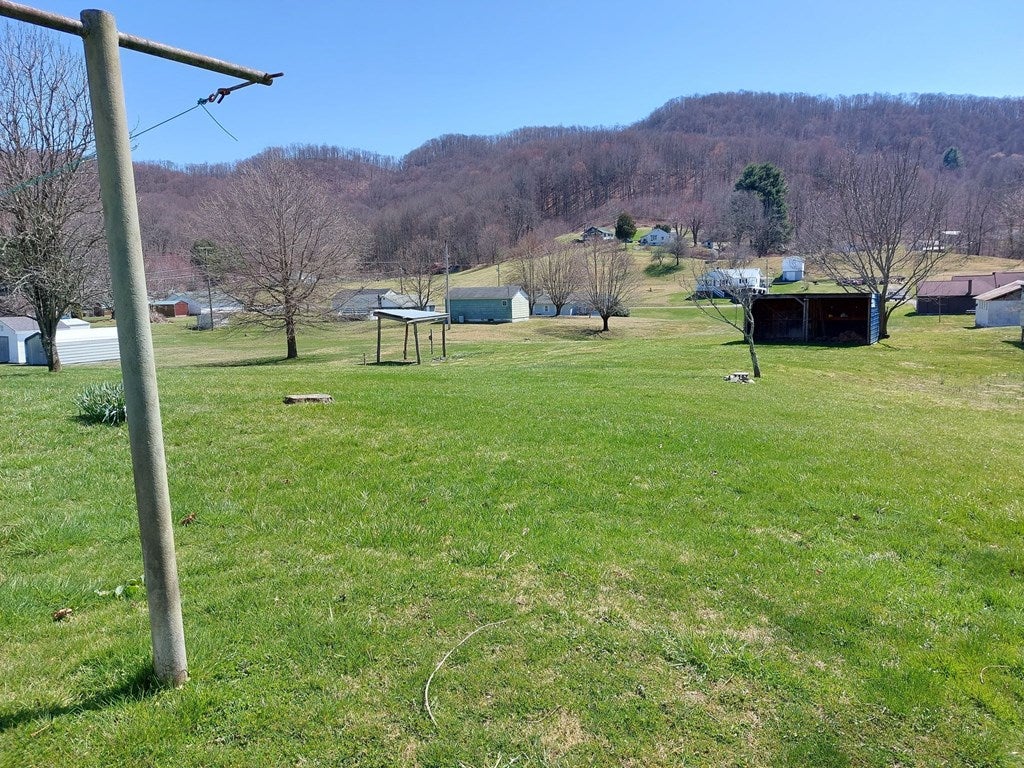 3604 Abbs Valley Road Bluefield, VA 24605 - Photo 15 of 31 Gallery Image 15