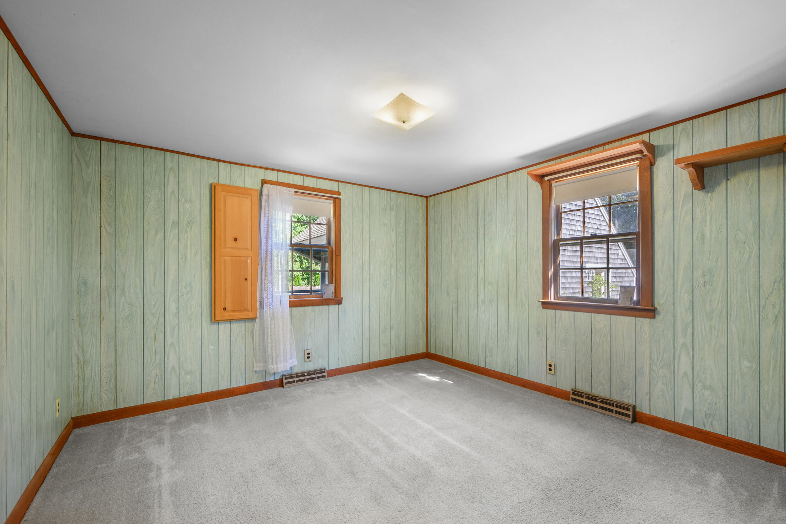 10 Mc Guerty Road Eastham, MA 02642 - Photo 19 of 39 an empty room with windows
