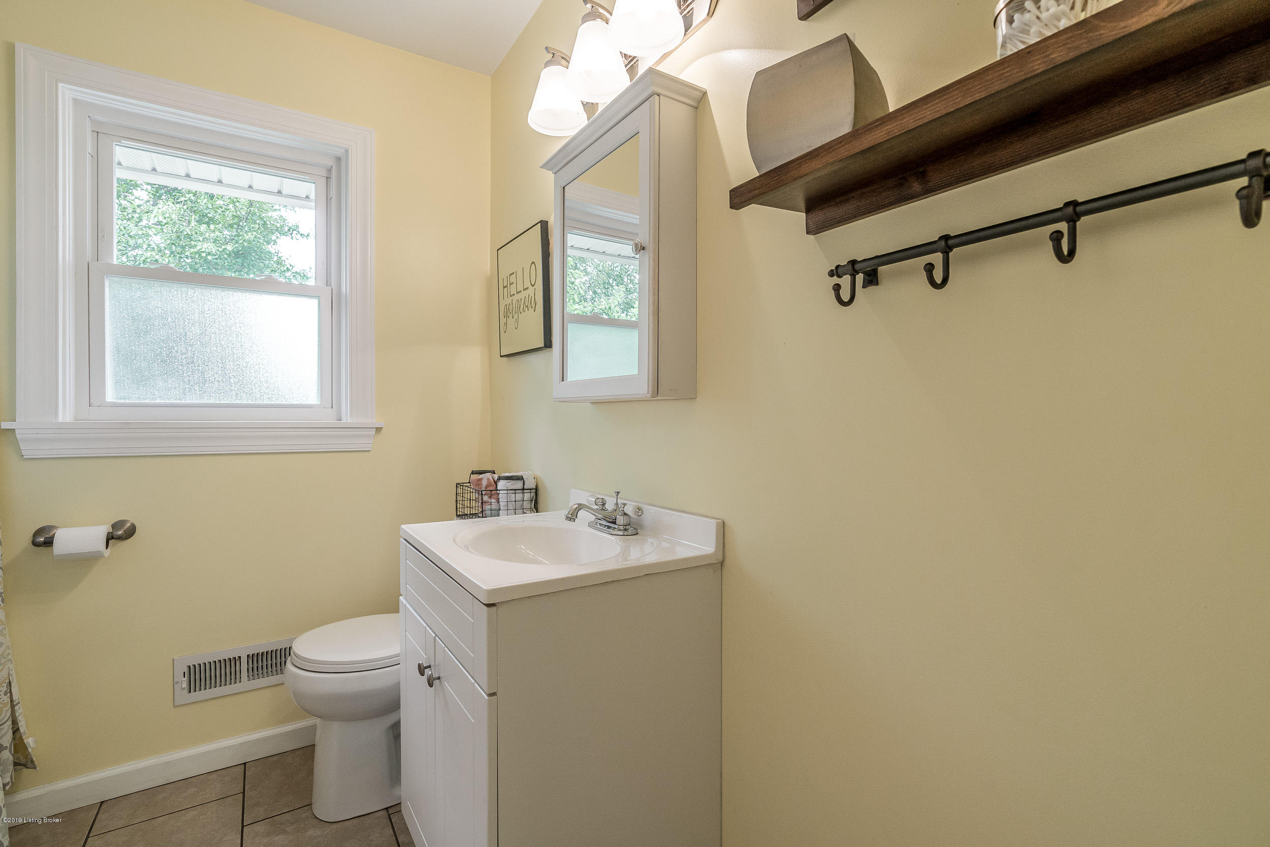 814 Stivers Road Louisville, KY 40207 - Photo 28 of 44 814 Stivers Rd-32