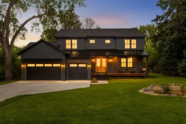 $1,475,000 | 625 Ivy Falls Avenue, Mendota Heights, MN 55118