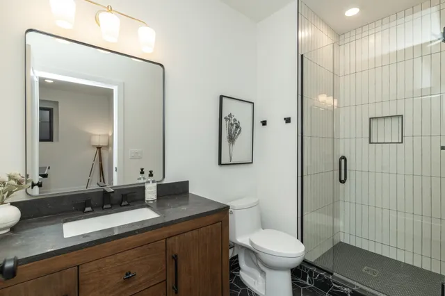 $1,475,000 | 625 Ivy Falls Avenue, Mendota Heights, MN 55118