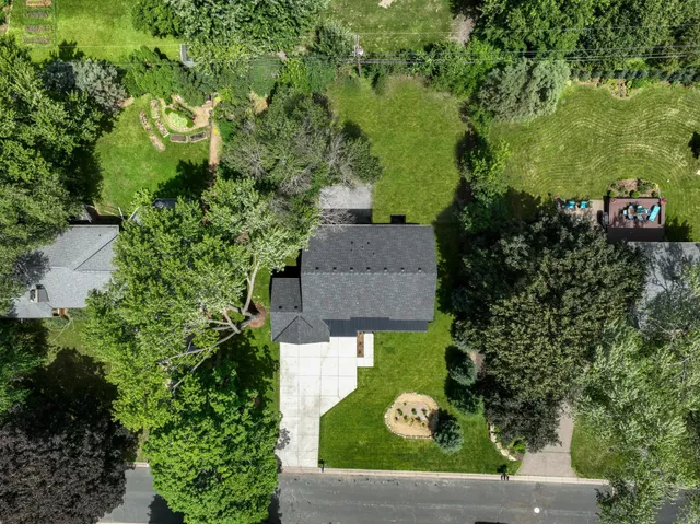 $1,475,000 | 625 Ivy Falls Avenue, Mendota Heights, MN 55118