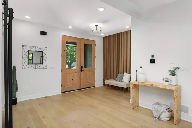 $1,475,000 | 625 Ivy Falls Avenue, Mendota Heights, MN 55118