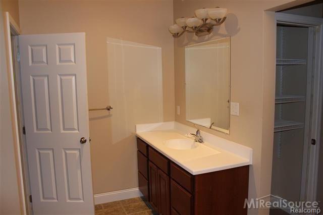 69904 Henry Ross Drive Romeo, MI 48065 - Photo 12 of 26 12.jpg