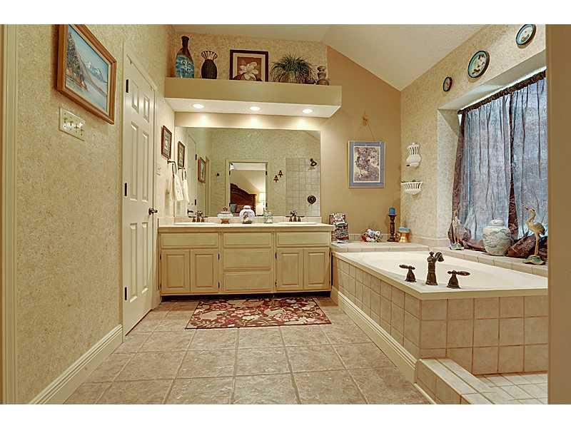 2170 Rue Pickney Mandeville, LA 70448 - Photo 8 of 12 Gallery Image 8