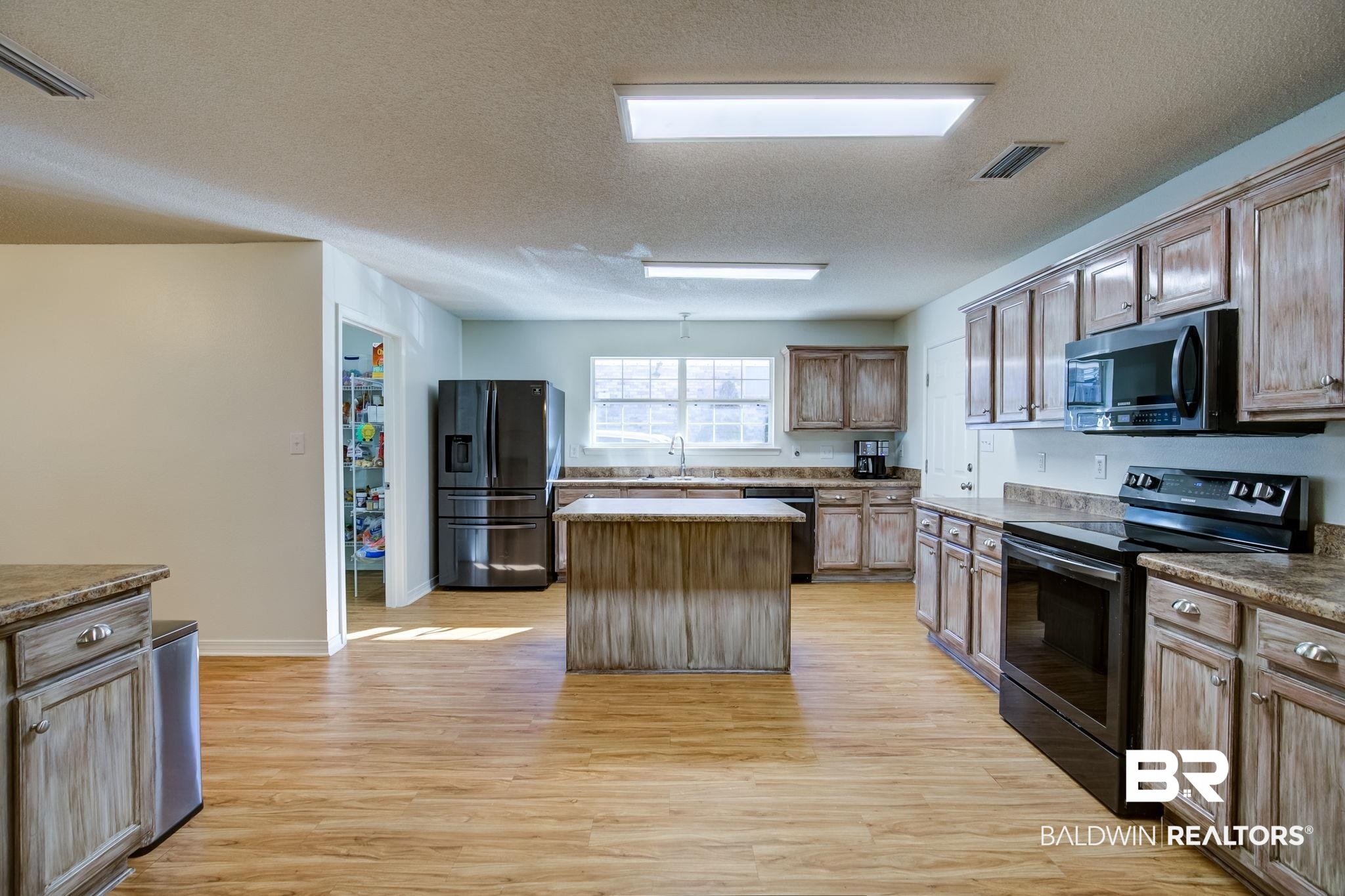 28186 Cypress Loop Daphne, AL 36526 - Photo 10 of 40 Kitchen