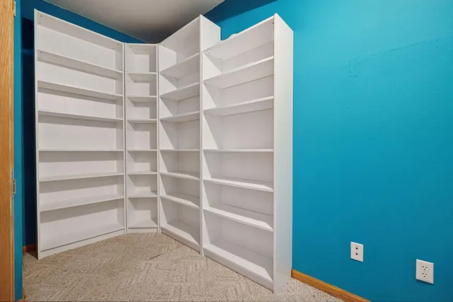 $799,900 | 1390 County Road J, River Falls, WI 54022