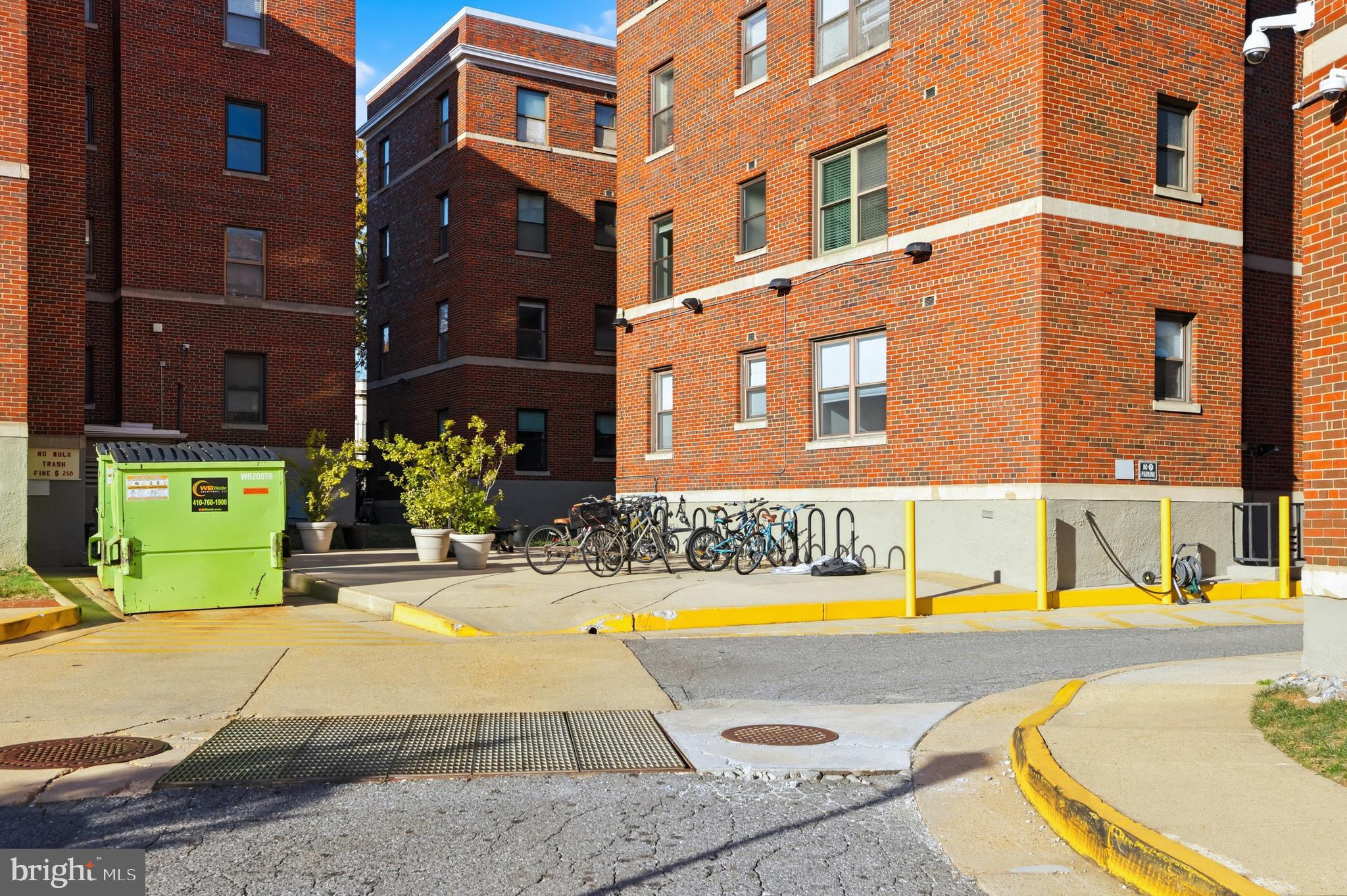 66 New York Avenue Northwest, Unit 403 Washington, DC 20001 - Photo 28 of 29 a view of a swimming pool with a lounge chairs