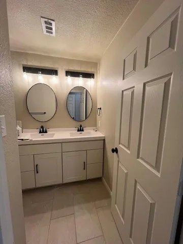 $260,000 | 427 North Dallas Street, Palmer, TX 75152