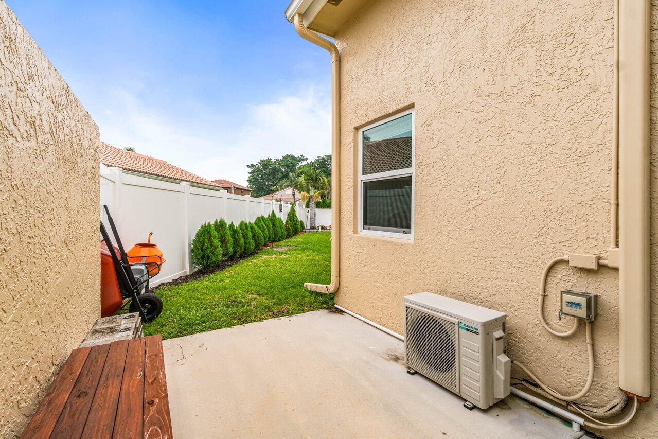 10561 Pebble Cove Lane Boca Raton, FL 33498 - Photo 33 of 36 033-10561PebbleCoveLane-BocaRaton-FL-334