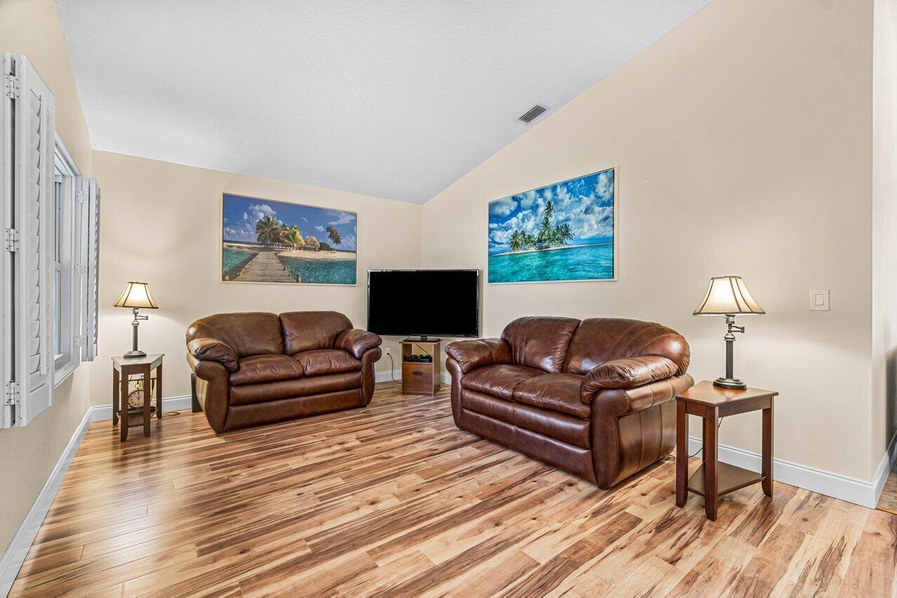 10561 Pebble Cove Lane Boca Raton, FL 33498 - Photo 9 of 36 009-10561PebbleCoveLane-BocaRaton-FL-334