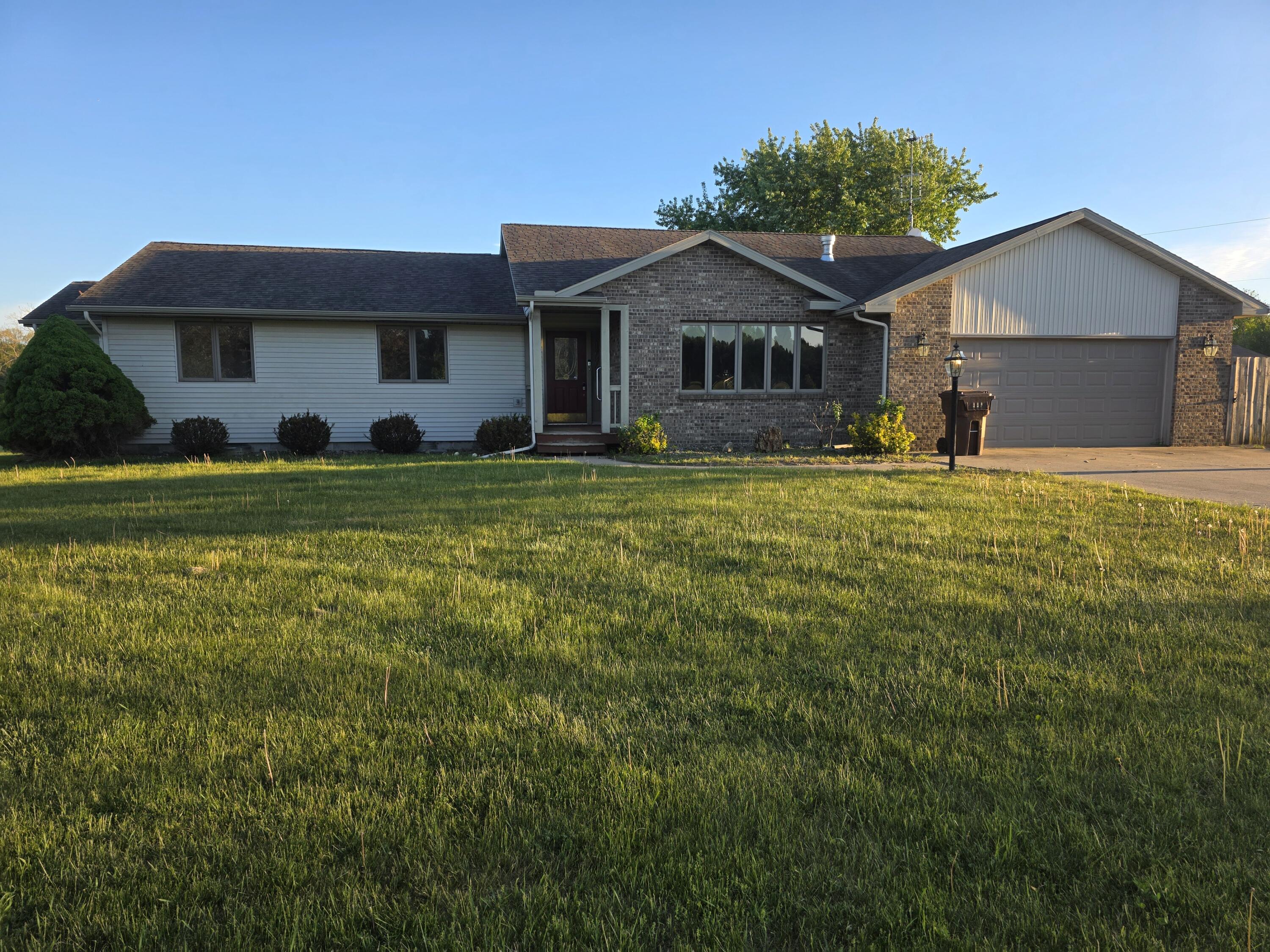 2021 West Pine River Road Breckenridge, MI 48615 - Photo 43 of 65 20260520_201955