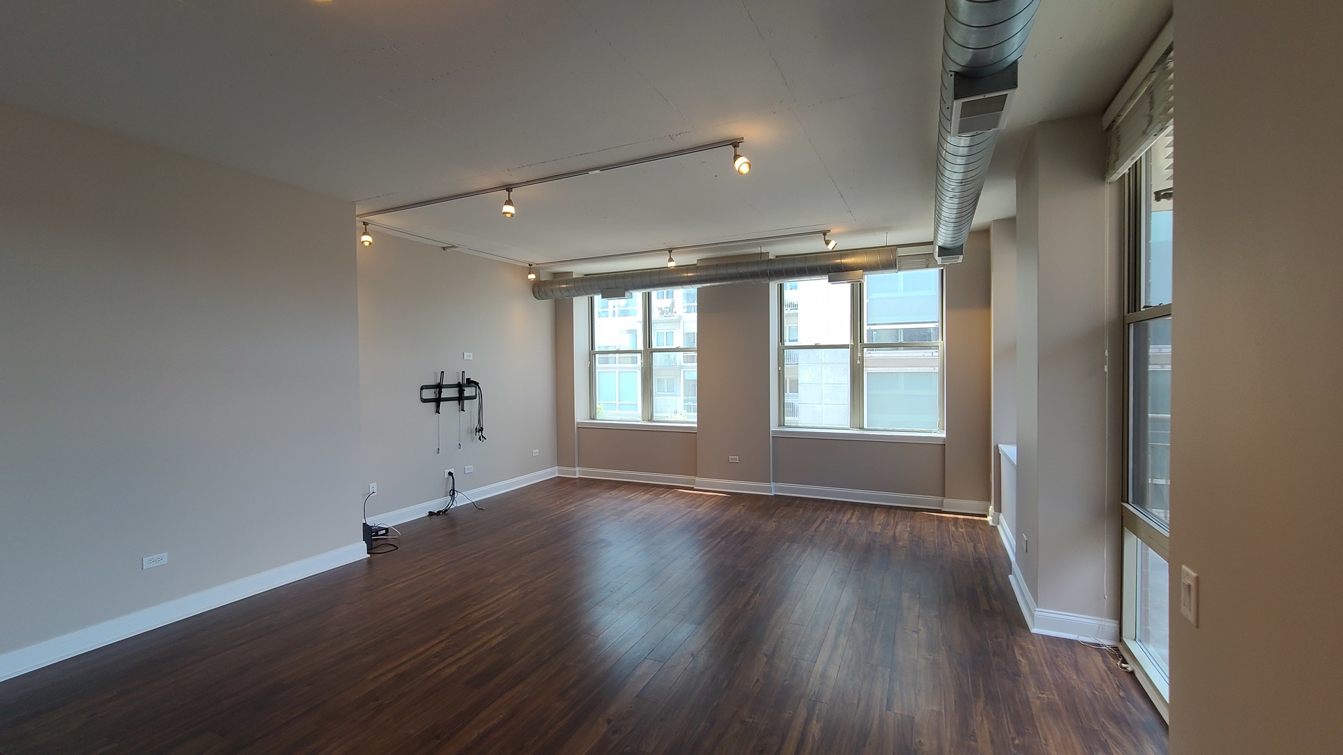 1001 West Madison Street, Unit 515 Chicago, IL 60607 - Photo 4 of 19