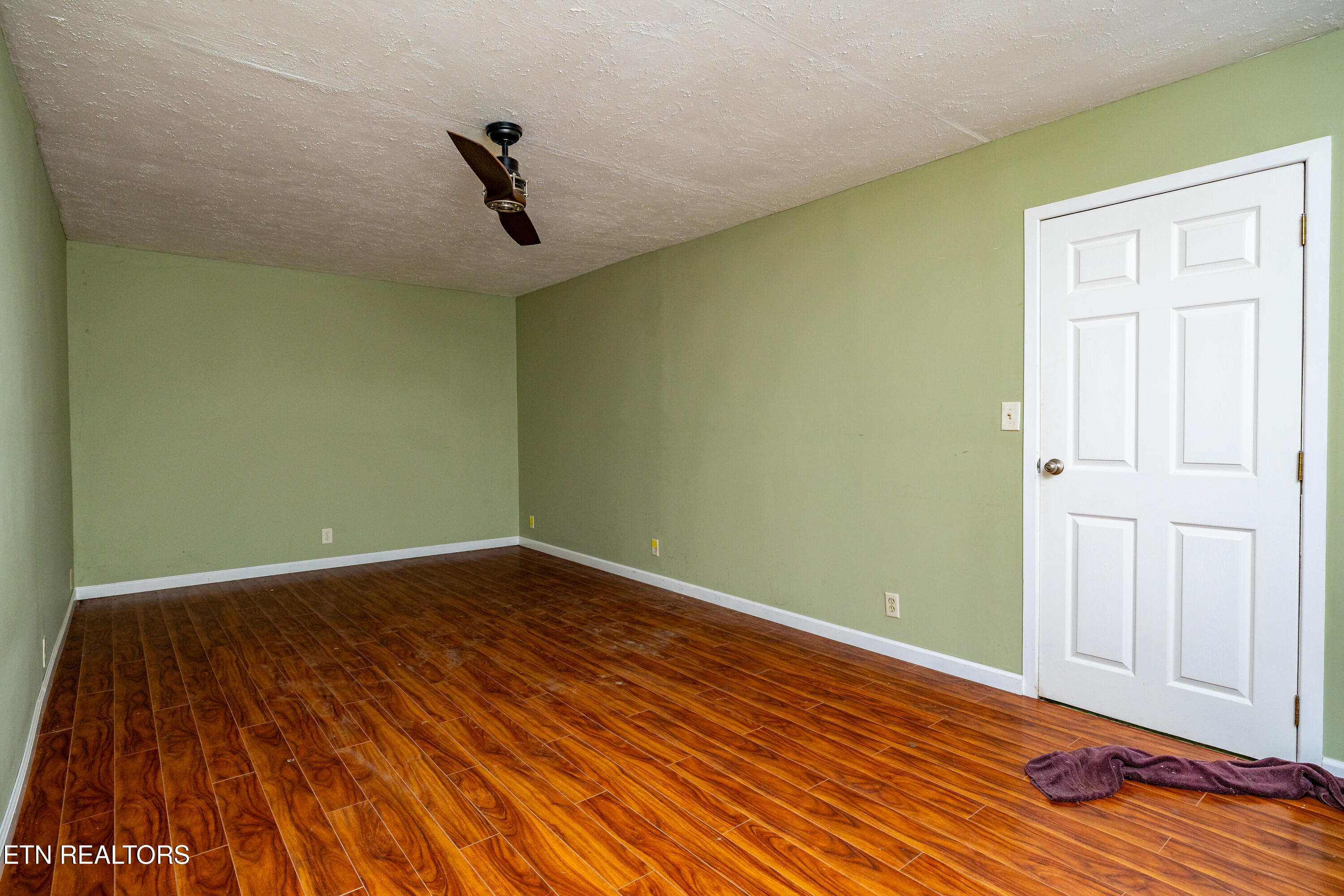 5940 Flats Road Tallassee, TN 37878 - Photo 11 of 50 5940FlatsRd-12