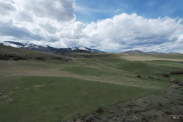 $1,500,000 | 160-ac River Road, Grace, ID 83241