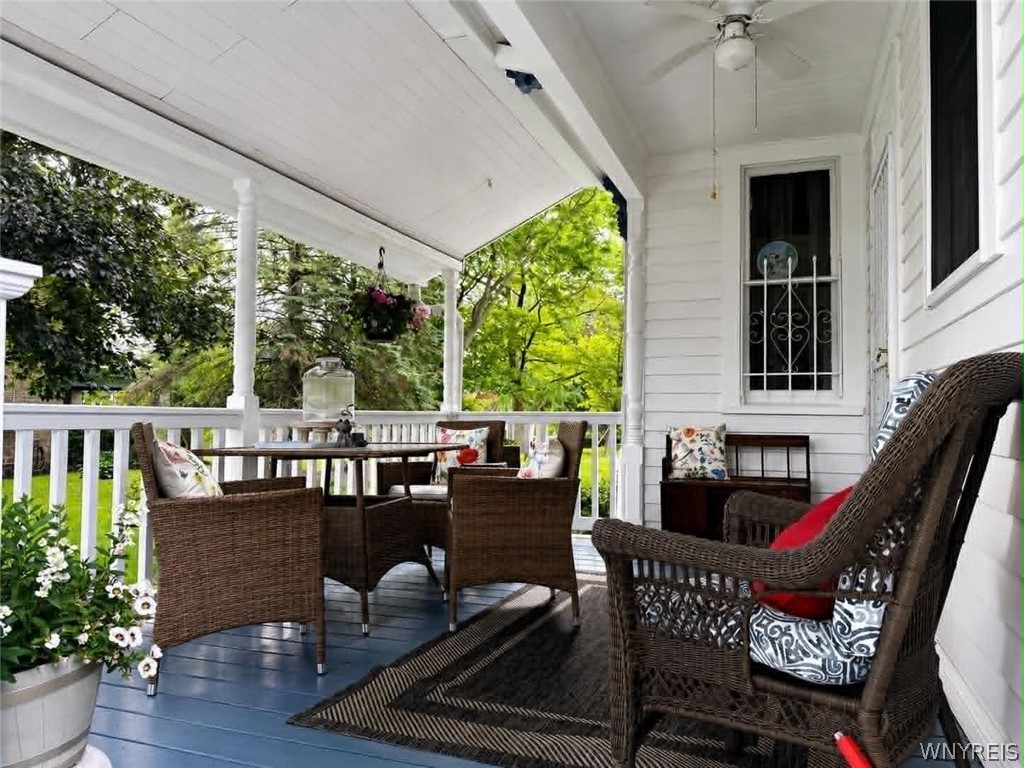 4808 Lewiston Road Niagara Falls, NY 14305 - Photo 13 of 50 COVERED PORCH OFF THE KITCHEN