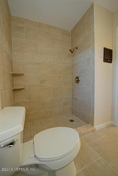 4527 Ruckner Road Jacksonville, FL 32207 - Photo 13 of 15 a bathroom with a shower