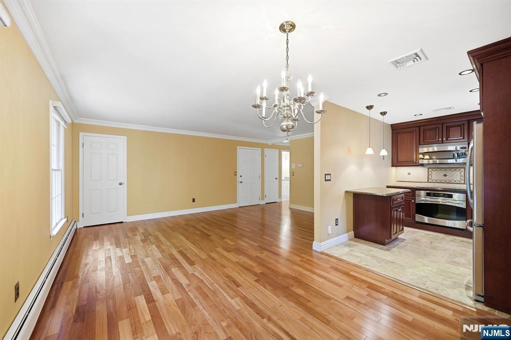 137A South Maple Avenue, Unit B Park Ridge, NJ 07656 - Photo 11 of 30
