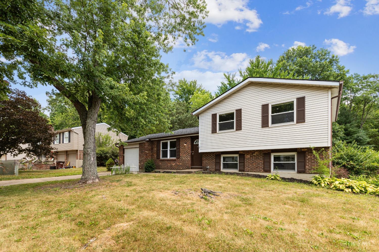 1162 Nature Run Road Batavia, OH 45103 - Photo 2 of 32 Gallery Image 2