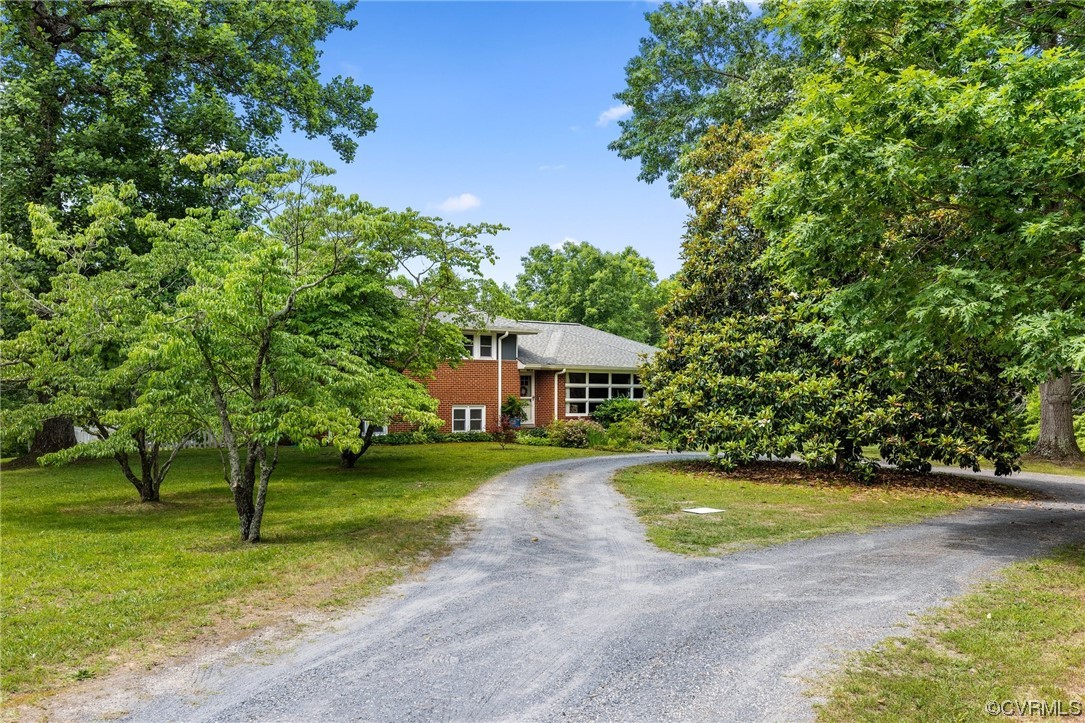 1371 Rock Castle Road Goochland, VA 23063 - Photo 3 of 47 Gallery Image 3