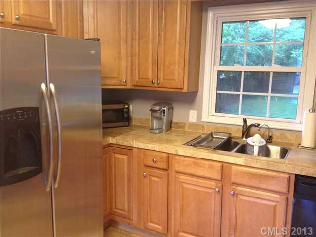 4646 Murrayhill Road Charlotte, NC 28209 - Photo 5 of 15