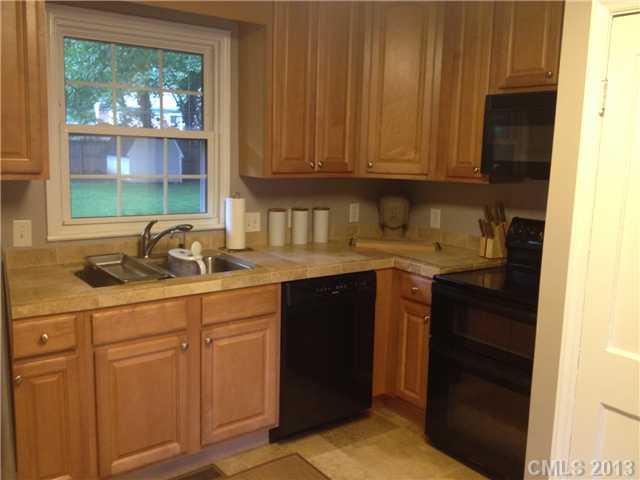 4646 Murrayhill Road Charlotte, NC 28209 - Photo 6 of 15