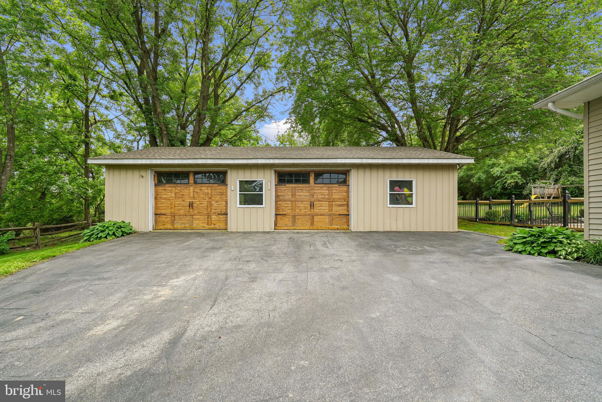 410 Star Rte Road Elkton, MD 21921 - Photo 4 of 40 a house with a outdoor space