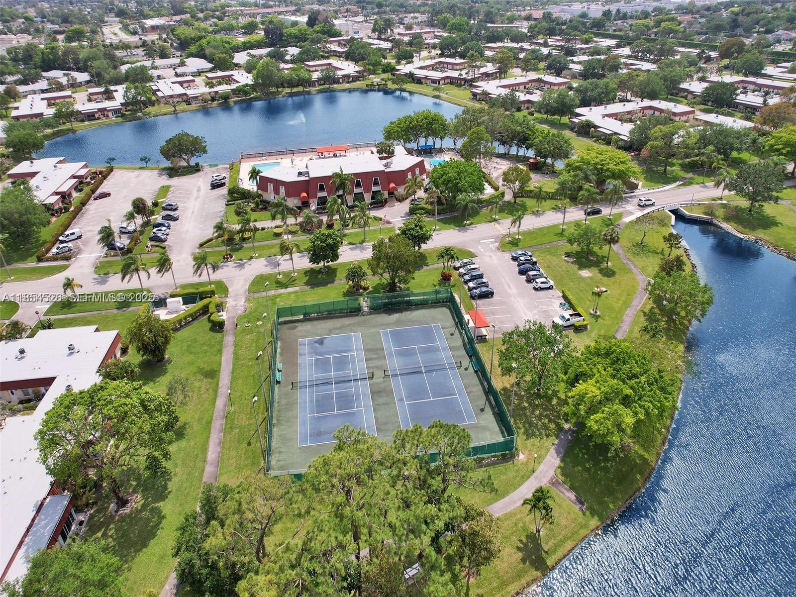 316 Cape Cod Circle, Unit B Lake Worth, FL 33467 - Photo 25 of 38 an aerial view of lake
