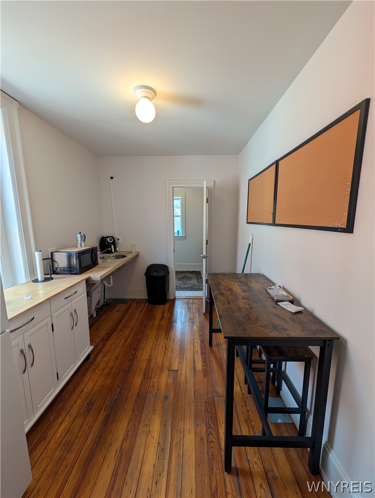 577 Niagara Street Buffalo, NY 14201 - Photo 7 of 28
