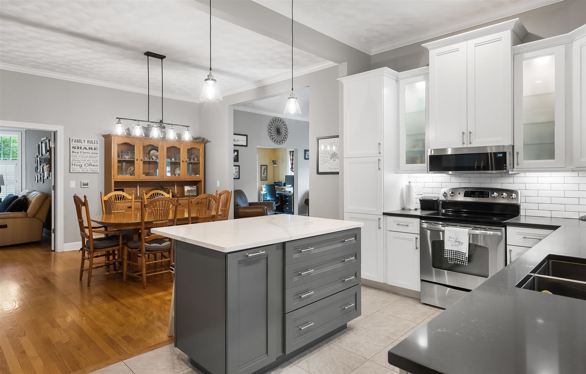 4013 Jersey Ridge Road Davenport, IA 52807 - Photo 8 of 39 Gallery Image 8