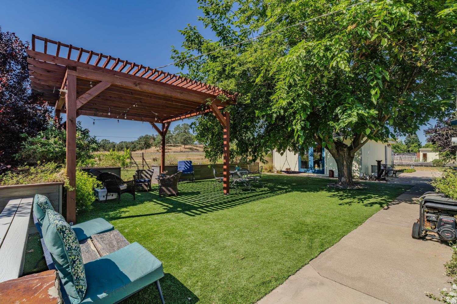 5726 Pettinger Road Valley Springs, CA 95252 - Photo 11 of 77