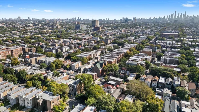 $2,600 | 911 North Fairfield Avenue, Unit 2, Chicago, IL 60622