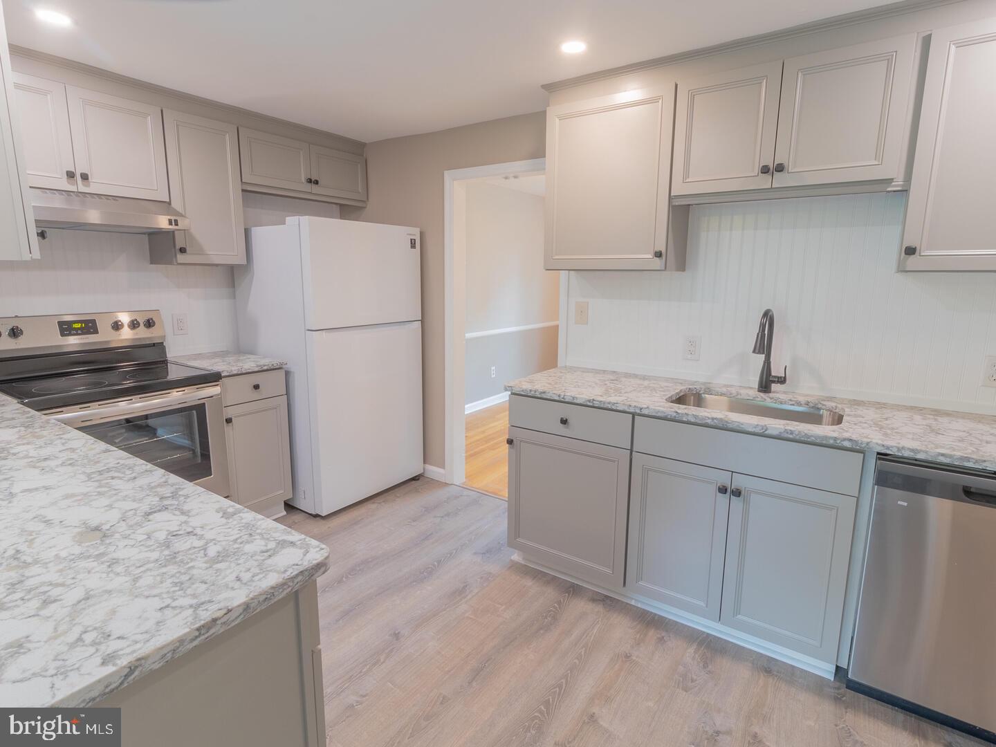2212 Beaumont Road Wilmington, DE 19803 - Photo 7 of 27 Brand New Kitchen with Modern Updates