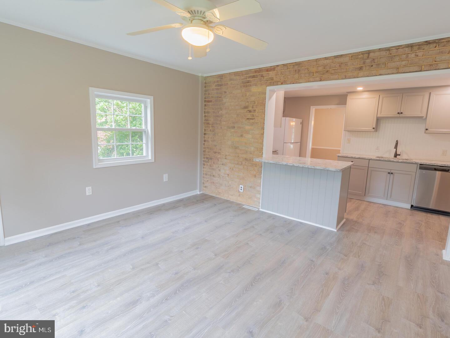 2212 Beaumont Road Wilmington, DE 19803 - Photo 10 of 27 Bright Great Room Addition Opens to Kitchen