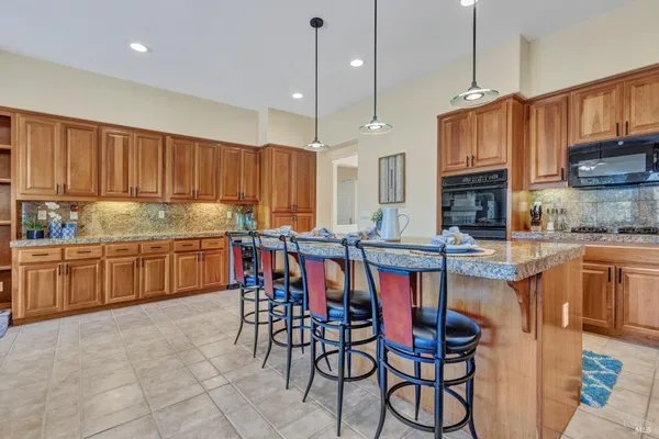 $895,000 | 2722 Washburn Court, Vallejo, CA 94591