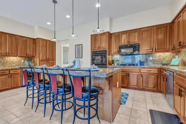 $895,000 | 2722 Washburn Court, Vallejo, CA 94591