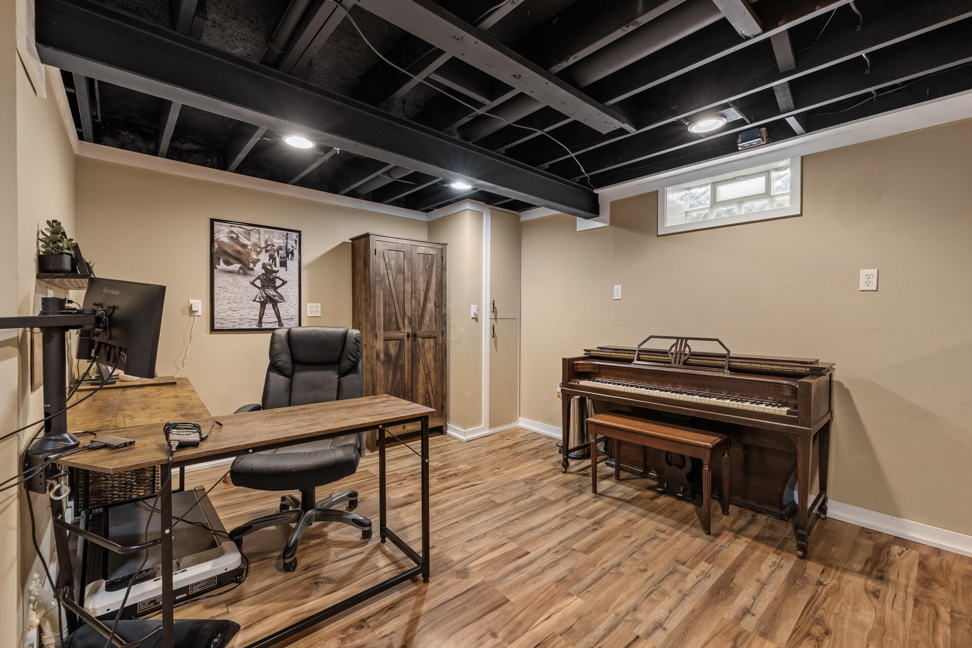 3960 Kings Way Slinger, WI 53086 - Photo 25 of 27 Basement Rec Room