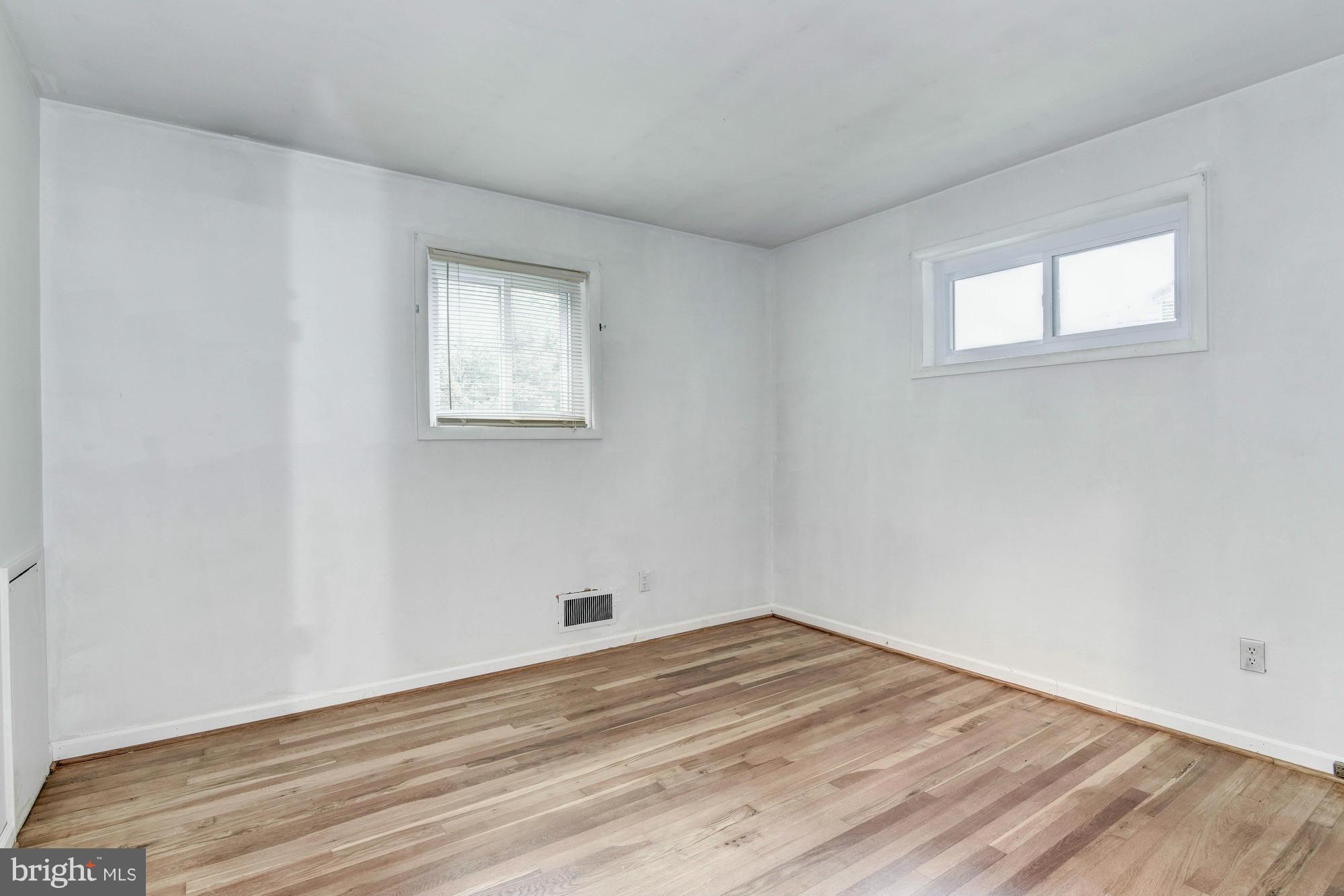 4208 Southend Road Rockville, MD 20853 - Photo 11 of 18 Bedroom