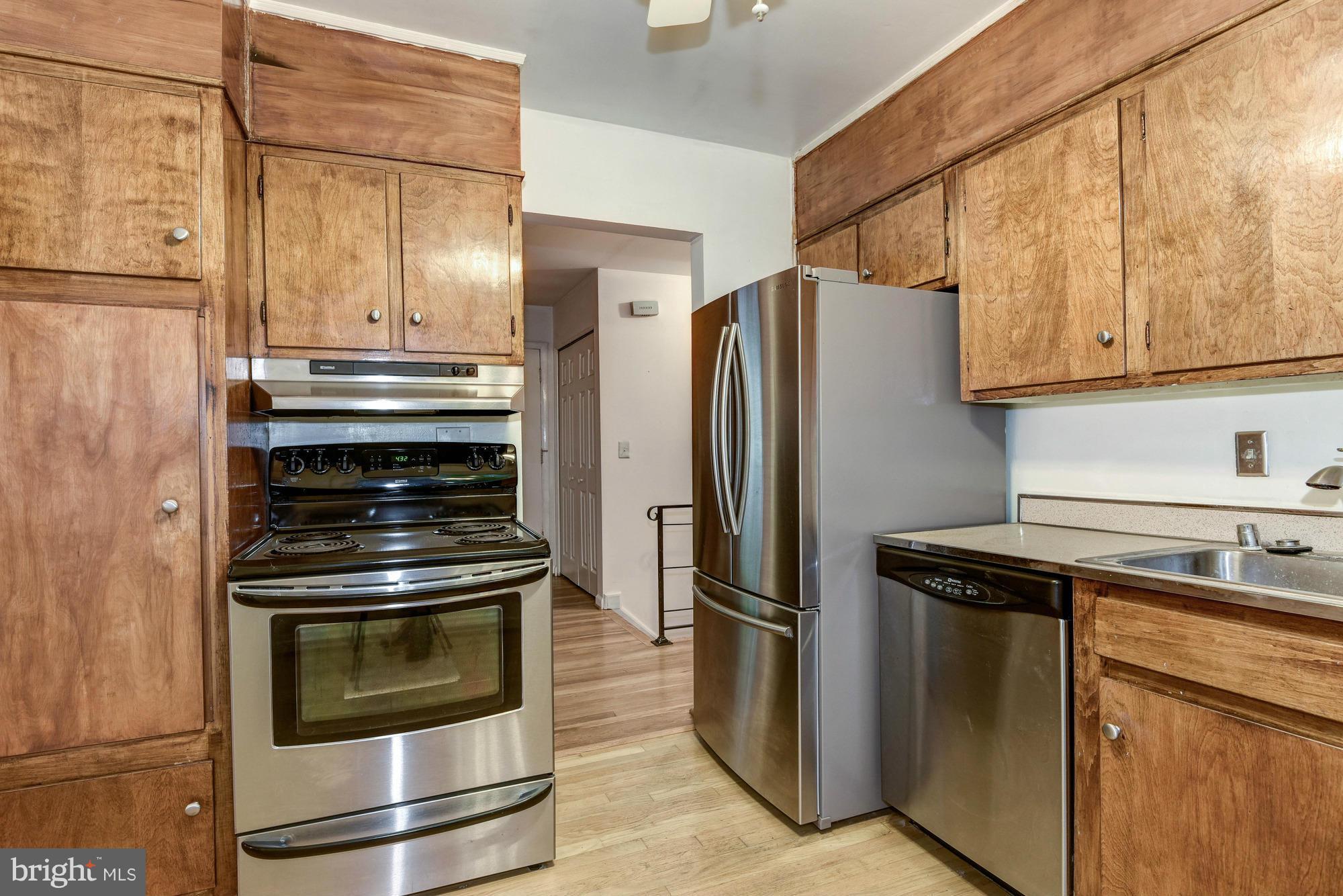 4208 Southend Road Rockville, MD 20853 - Photo 8 of 18 Kitchen