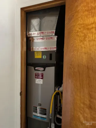 $679,000 | 643 South Main Street, Cascade, ID 83611