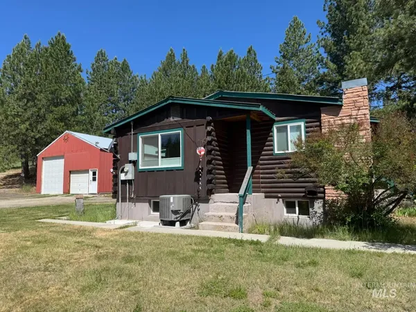 $679,000 | 643 South Main Street, Cascade, ID 83611