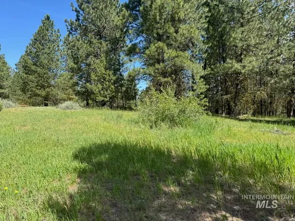 $679,000 | 643 South Main Street, Cascade, ID 83611