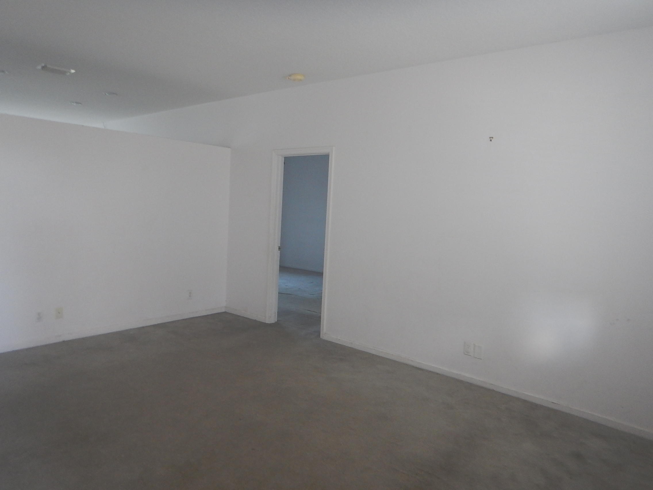 1196 Hatteras Circle West Palm Beach, FL 33413 - Photo 11 of 29 DSCN0868