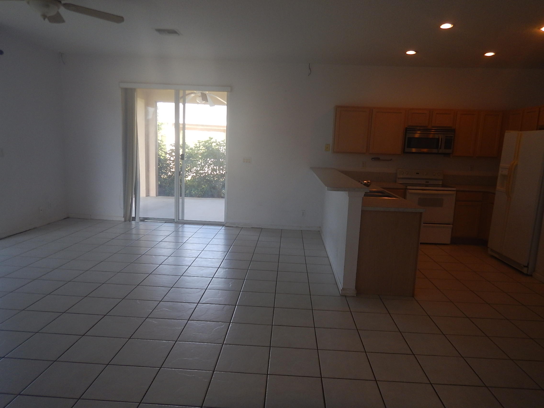 1196 Hatteras Circle West Palm Beach, FL 33413 - Photo 8 of 29 DSCN0886